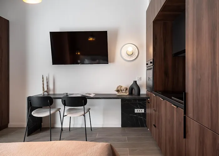 Campineanu 22 - Old Town Apartman *